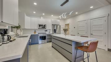 House (Multiple Bedrooms) | Interior