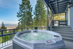 Apartment (4 Bedrooms) | Interior - Modern Heavenly Ski Resort Mountain-top Retreat (Stateline)