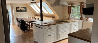 Deluxe vacation apartment for 27 people 15km from the Heidepark