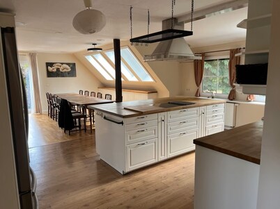 Deluxe vacation apartment for 27 people 15km from the Heidepark