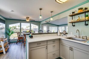 House (2 Bedrooms) | Interior - Deck & Resort Perks: Home 3 Mi to Fort Myers Beach (Fort Myers Beach)