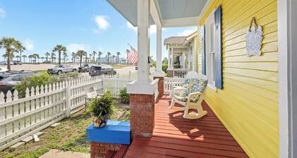 Steps to Pleasure Pier: Family Escape w/ Pool!