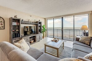 Apartment (2 Bedrooms) | Interior - Walk to Sand Key! 11th-floor Clearwater Beach Gem (Clearwater Beach)