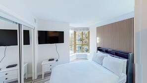 1 habitación, tabla de planchar con plancha y acceso a internet 