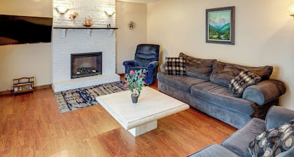 Bring the Family! Suburban Home w/ Yard in Omaha