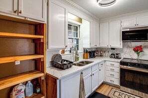 House (4 Bedrooms) | Interior - 6 Mi to Lake Murray! Pet-friendly Haven w/ Yard (Columbia)