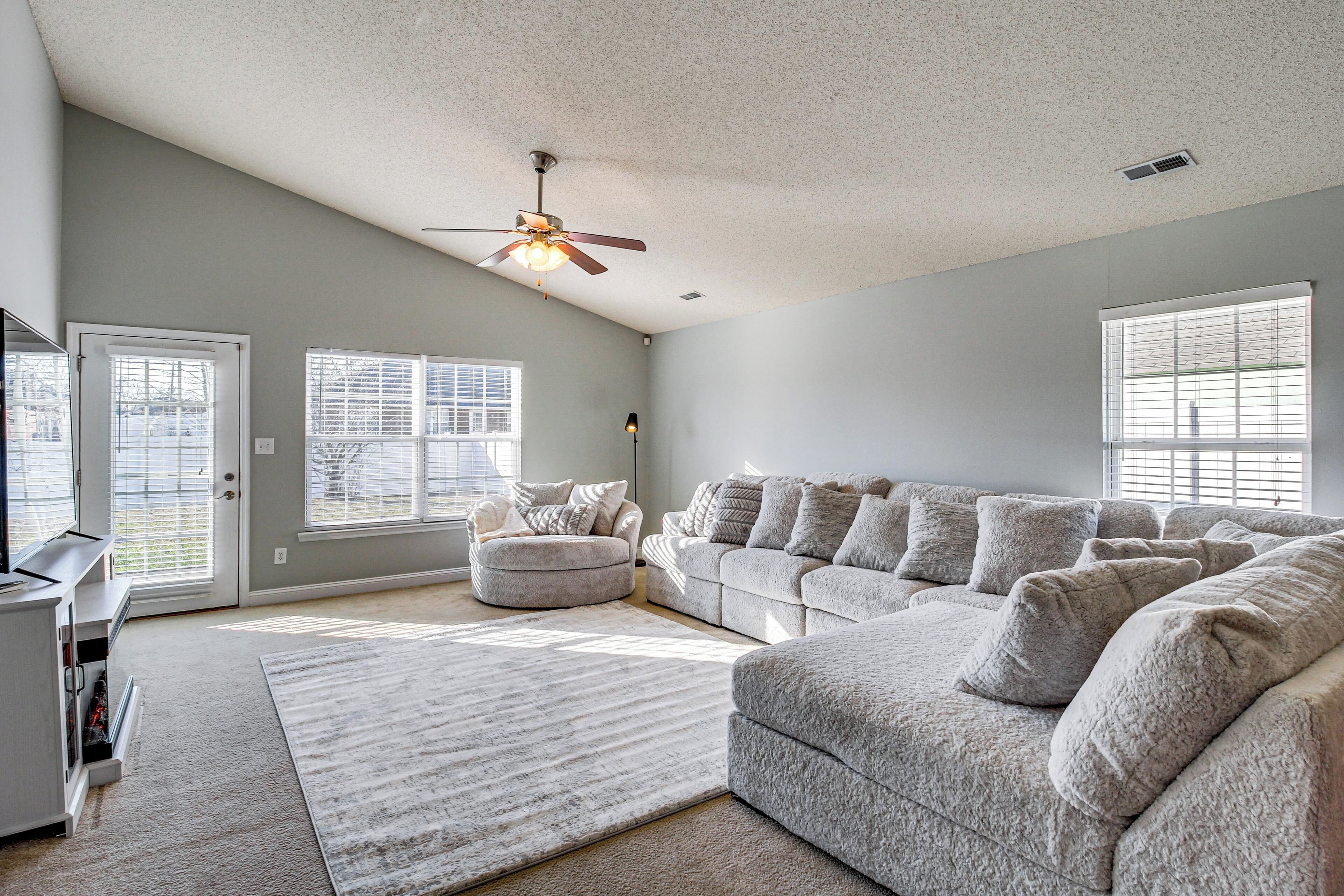 House (3 Bedrooms) | Interior