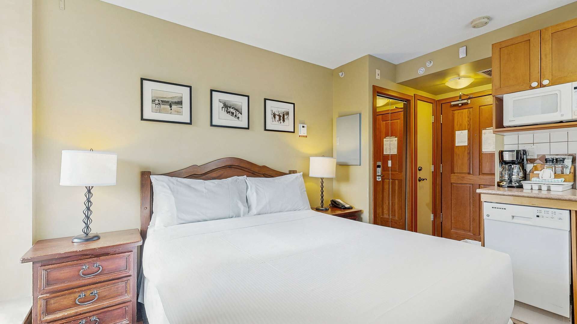 1 sovrum, strykjärn/strykbräda och internet