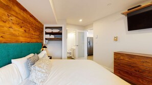 2 bedrooms, iron/ironing board, Internet - Whistler - Marketplace Lodge 249 (Whistler)