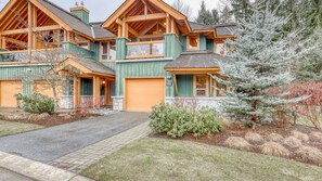 Exterior - Whistler - Montebello #33 (Whistler)
