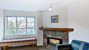 Interior - Whistler - Marketplace Lodge 338 (Whistler)