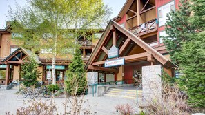 Exterior - Whistler - Marketplace Lodge 220 (Whistler)