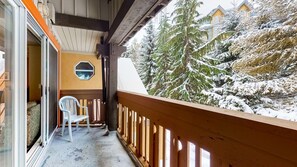 Property grounds - Whistler - Sunpath #05 (Whistler)