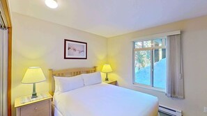 1 bedroom, iron/ironing board, Internet - Whistler - The Lagoons 72 (Whistler)