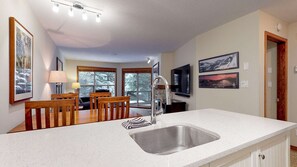 Interior - Whistler - The Aspens 123 (Whistler)
