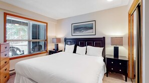2 bedrooms, iron/ironing board, Internet - Whistler - The Aspens 126 (Whistler)