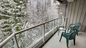 Property grounds - Whistler - The Aspens 211 (Whistler)
