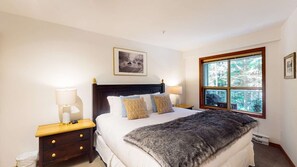 1 bedroom, iron/ironing board, Internet - Whistler - The Aspens 214 (Whistler)