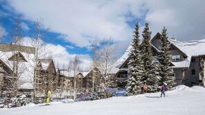 Exterior - Whistler - The Aspens 263 (Whistler)