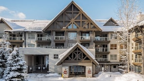 Exterior - Whistler - The Aspens 329 (Whistler)
