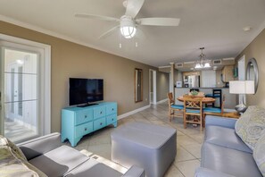 Living area - Settle in to the Gulf Coast Rhythm at Villas at Ocean Club B118 (Biloxi)