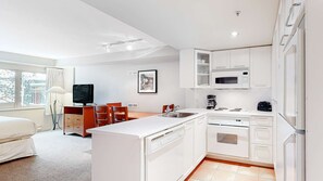 Frigorifero, microonde, forno, lavastoviglie