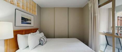 2 habitaciones, tabla de planchar con plancha y acceso a internet