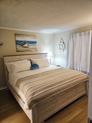 2 chambres, fer et planche à repasser, Wi-Fi, draps fournis