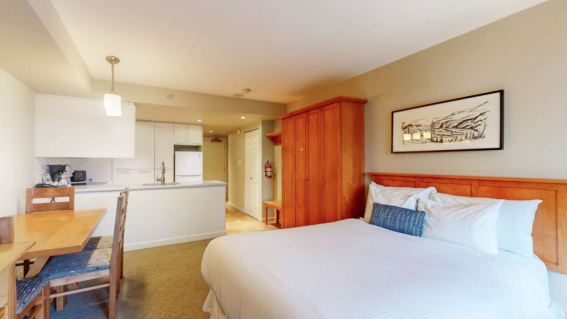 Een strijkplank/strijkijzer, internet