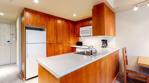 Frigorifero, microonde, forno, lavastoviglie