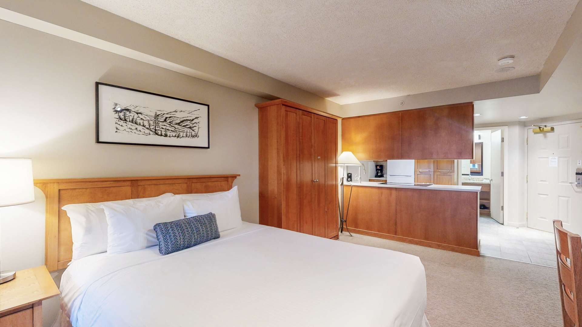 Fer et planche à repasser, accès Internet