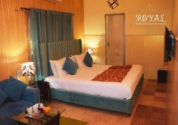 10 dormitorios, tabla de planchar con plancha, wifi y ropa de cama