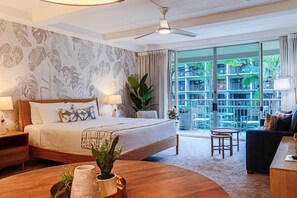 1 bedroom, iron/ironing board, travel cot, WiFi - The Whaler Resort on Kaanapali Beach Ocean Views + Modern Upgrades in Studio 316 (Lahaina)