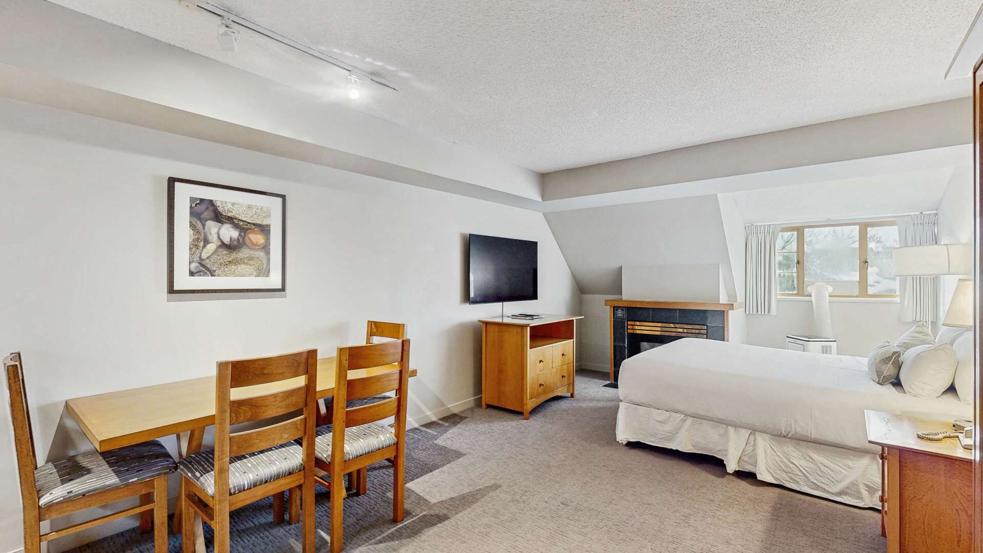 Iron/ironing board, Internet