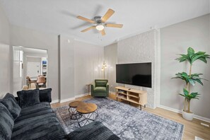 Maison en rangée, Plusieurs lits, cuisine, vue sur le jardin (North Pearl Residencies 876) | Aire de séjour