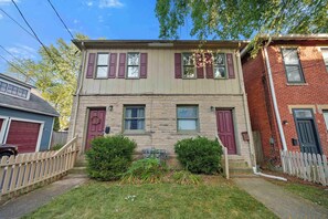 Exterior - North Pearl Residencies 876 (Columbus)