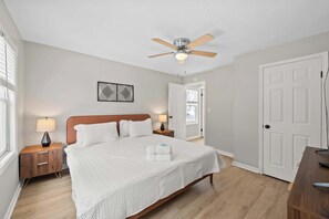 Townhome, Multiple Beds, Kitchen, Garden View (North Pearl Residencies 876) - North Pearl Residencies 876 (Columbus)