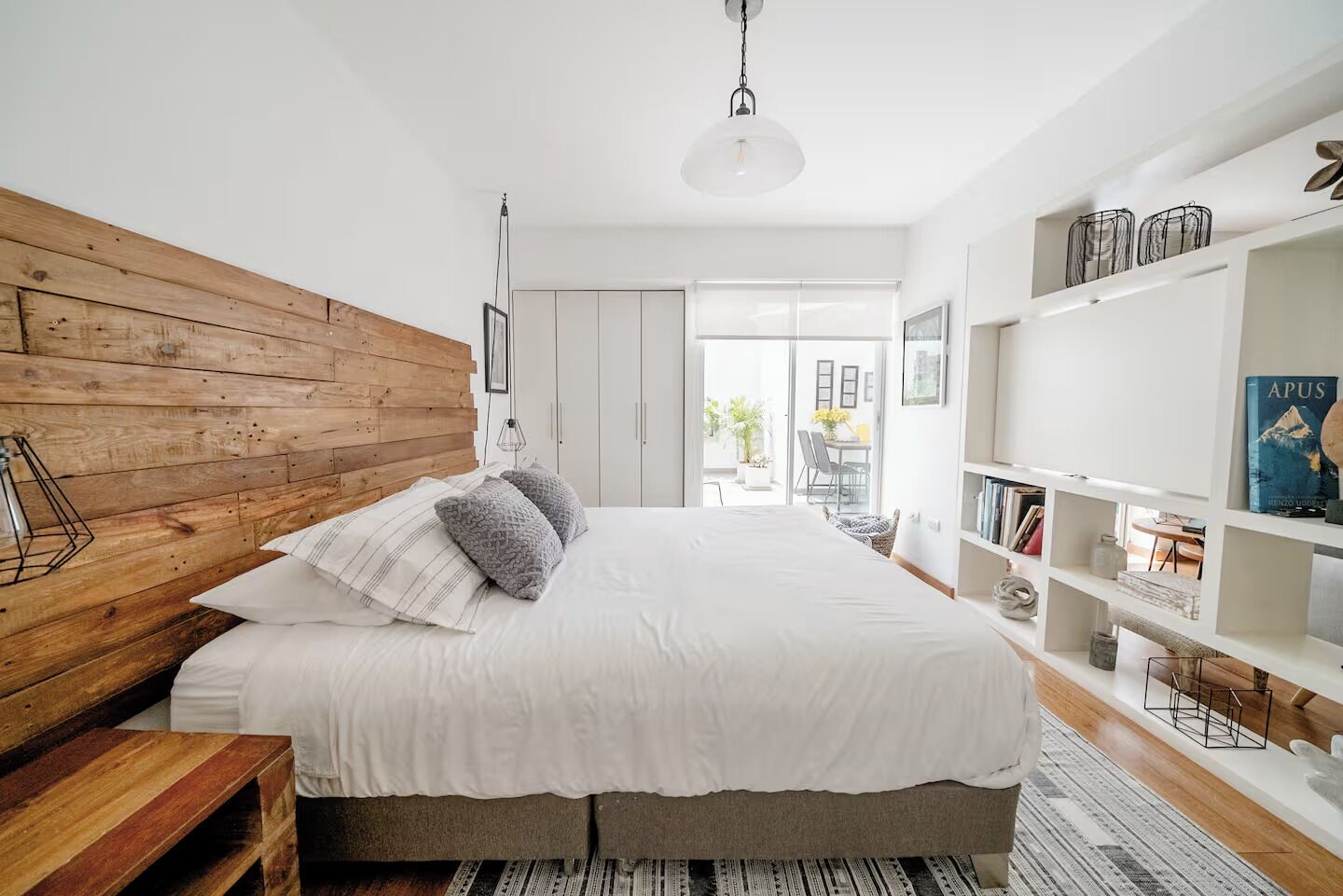 Zimmersafe, Bügeleisen/Bügelbrett, kostenloses WLAN, Bettwäsche