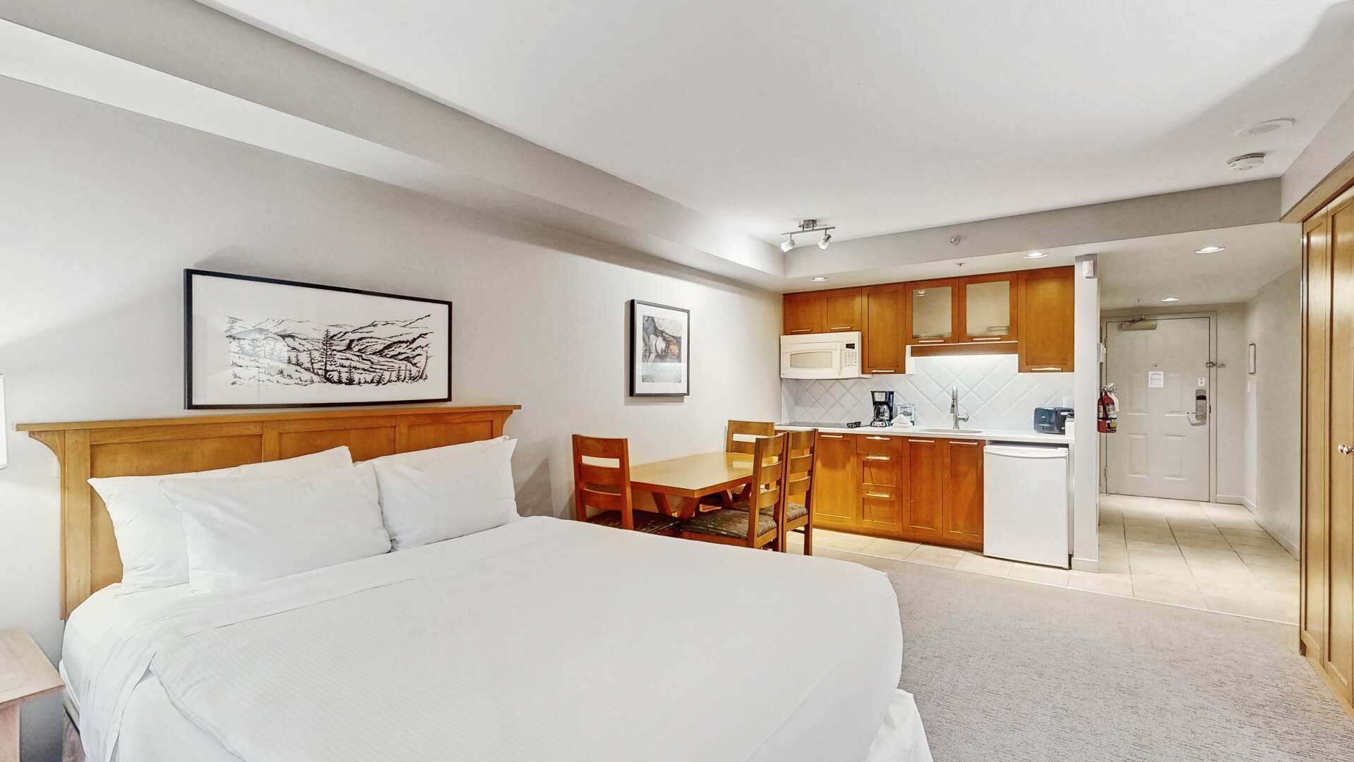 Iron/ironing board, Internet