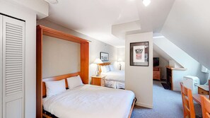 Tabla de planchar con plancha y Internet