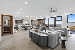 TV connectée, espaces bureaux