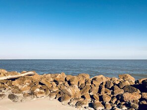 鄰近海灘