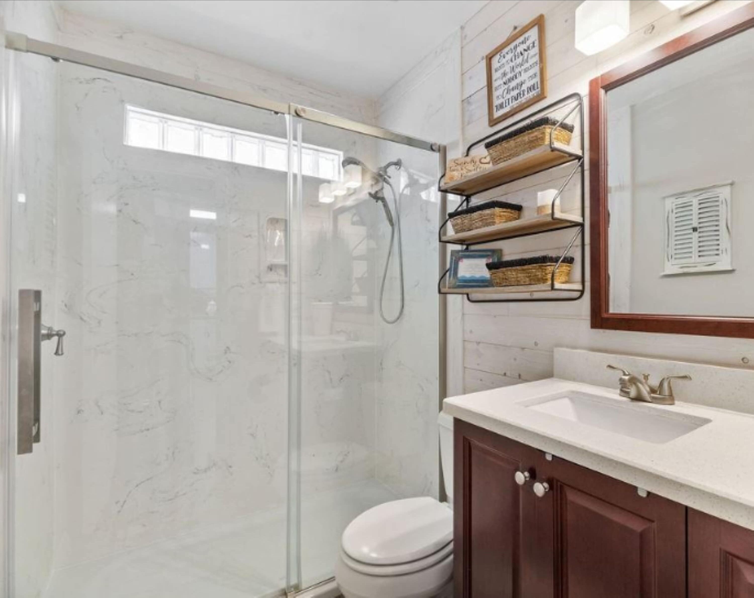 House, Multiple Beds, Patio (Bailey Beach House) | Bathroom