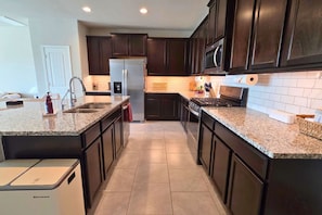 House | 2 bedrooms - Corporate Retreat Near Houston and Med Ctr (Pearland)