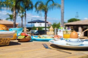 บริเวณภายนอก