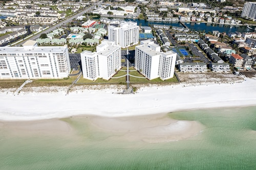 Shoreline Towers 2056 3 Bedroom Condo