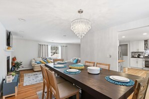 House, 3 Bedrooms | Dining