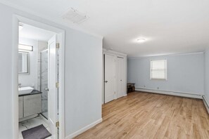 House, 3 Bedrooms | Interior - Comfortable Bloomfield 3br Retreat 3 Bedroom Home (Bloomfield)