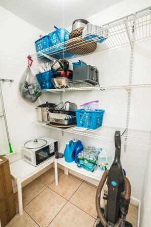 Condo, 1 Bedroom | Interior - Clearwater Cove - 2344 Shelley St 1 Bedroom Condo (Clearwater)