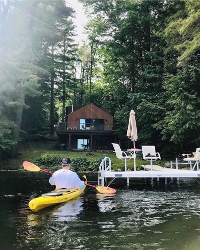 New for 2026 – Owl’s Nest | Modern Lakeside 3-Bedroom Retreat
